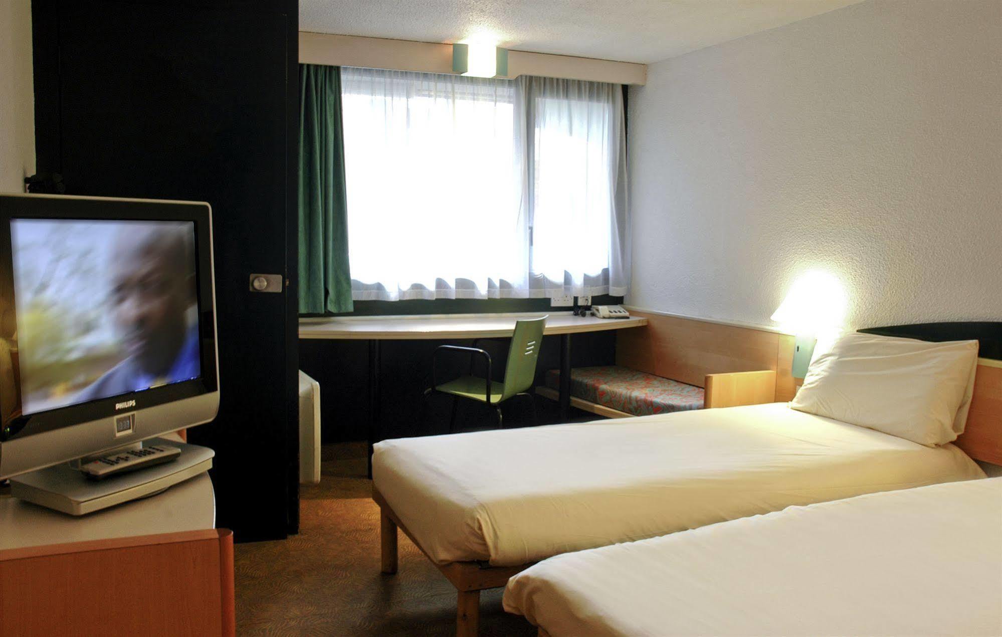 Ibis Birmingham Centre Irving Street Hotel Exterior photo